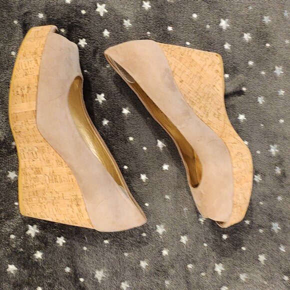 Stuart Weitzman Beige Suede Anna Cork Wedge Platform Peep Toe Pumps Size 9 - Picture 1 of 13